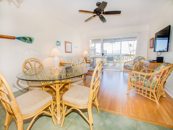 Maui Oceanfront Vacation Rental - Kahana Beachfront Condo with Views