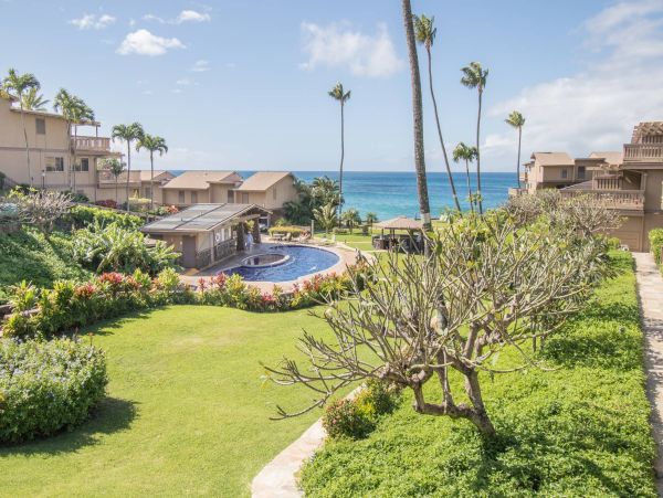 Maui Oceanfront Vacation Rental - Kahana Beachfront Condo with Views