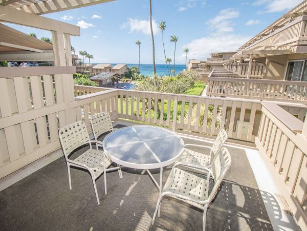 Maui Oceanfront Vacation Rental - Kahana Beachfront Condo with Views