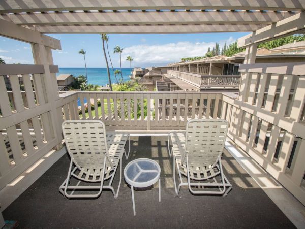 Maui Oceanfront Vacation Rental - Kahana Beachfront Condo with Views