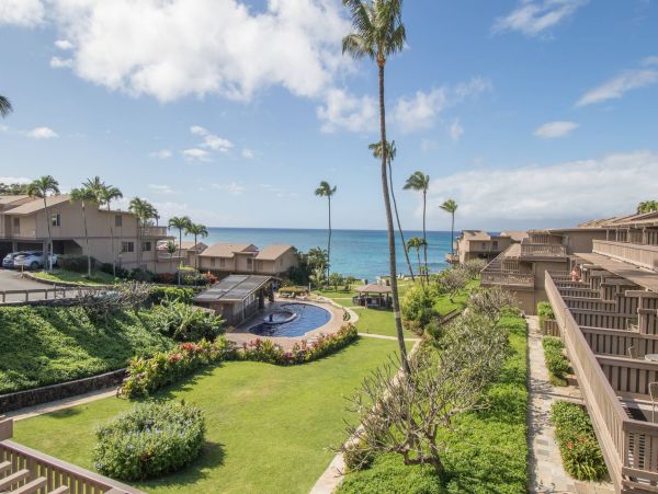Maui Oceanfront Vacation Rental - Kahana Beachfront Condo with Views