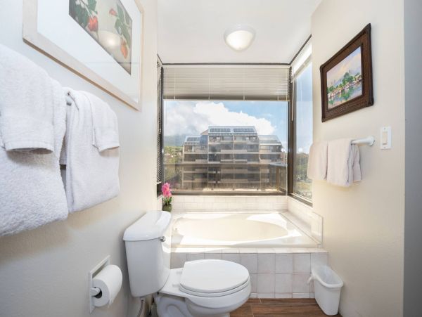 Kahana Oceanfront 3-Bedroom Condo with Stunning Views & Resort Amenities