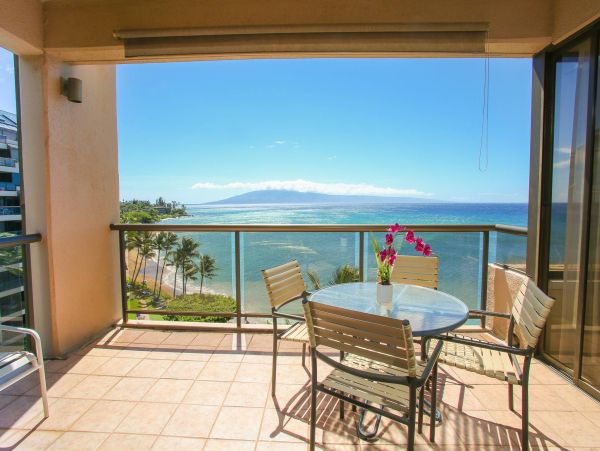 Kahana Oceanfront 3-Bedroom Condo with Stunning Views & Resort Amenities