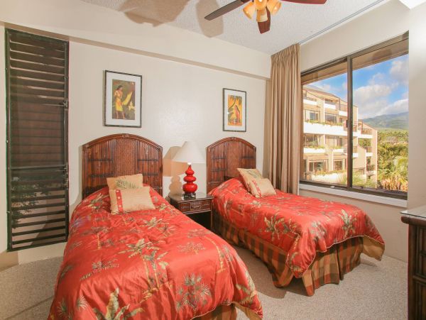 Kahana Oceanfront 3-Bedroom Condo with Stunning Views & Resort Amenities