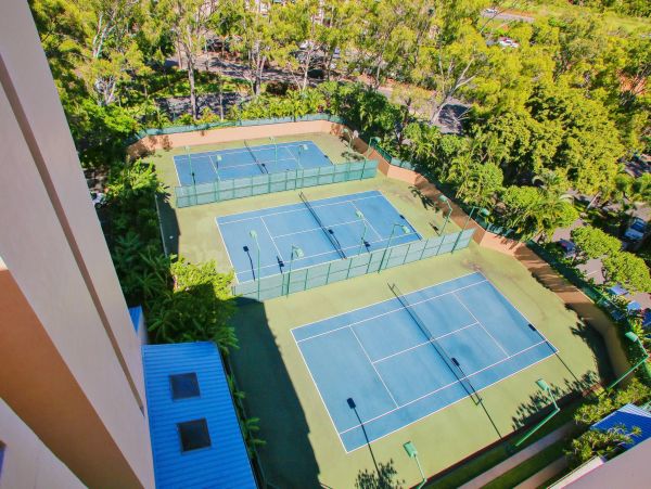 Kahana Oceanfront 3-Bedroom Condo with Stunning Views & Resort Amenities