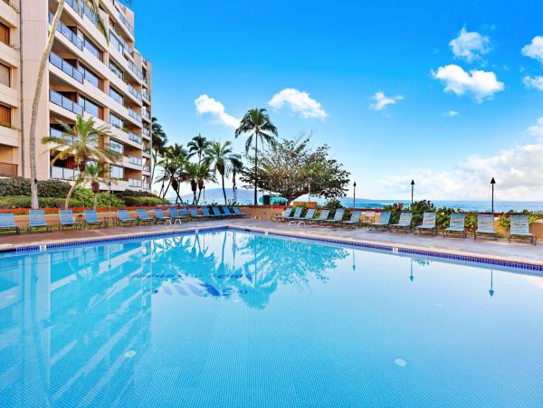 Kahana Oceanfront 3-Bedroom Condo with Stunning Views & Resort Amenities