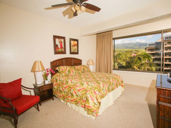 Kahana Oceanfront 3-Bedroom Condo with Stunning Views & Resort Amenities