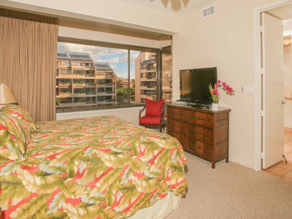 Kahana Oceanfront 3-Bedroom Condo with Stunning Views & Resort Amenities