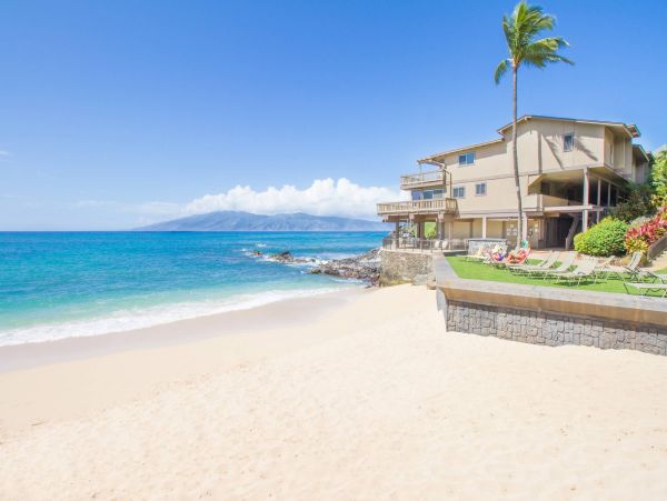 Maui Oceanfront Vacation Rental - Kahana Beachfront Condo with Views