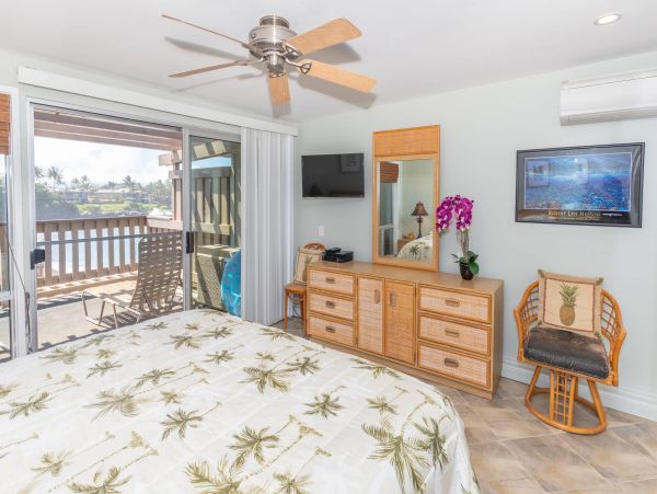 Maui Oceanfront Vacation Rental - Kahana Beachfront Condo with Views