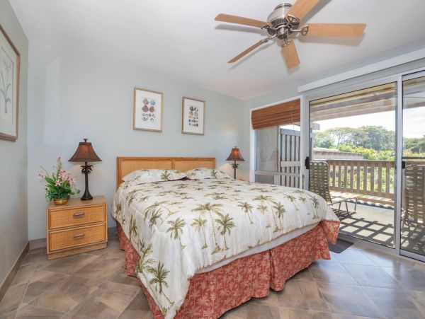 Maui Oceanfront Vacation Rental - Kahana Beachfront Condo with Views