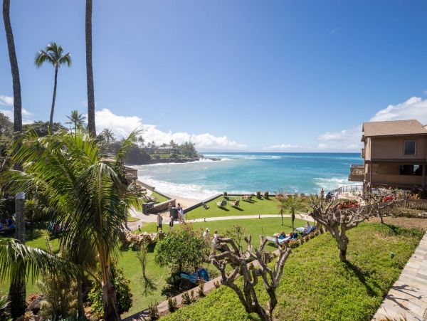 Maui Oceanfront Vacation Rental - Kahana Beachfront Condo with Views