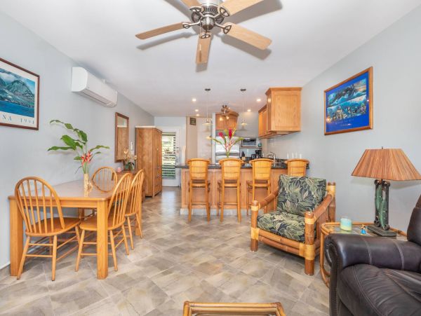 Maui Oceanfront Vacation Rental - Kahana Beachfront Condo with Views