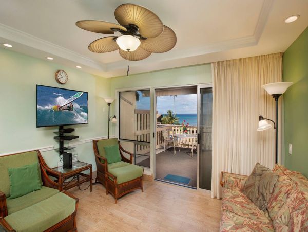 Kahana Maui Vacation Rental Oceanfront 2-Bedroom Condo Near Kapalua