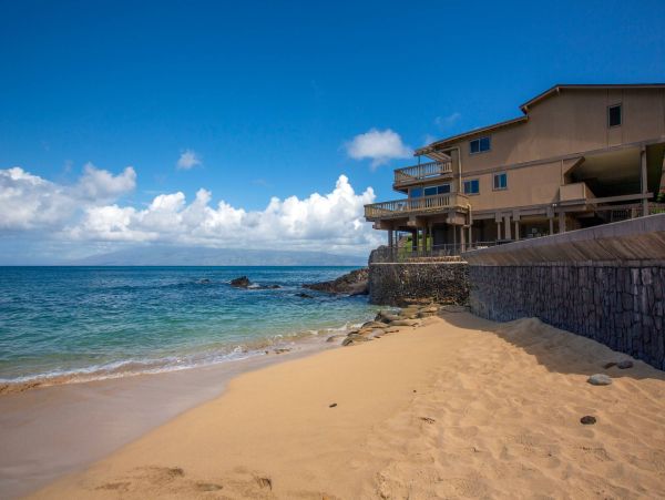 Kahana Maui Vacation Rental Oceanfront 2-Bedroom Condo Near Kapalua