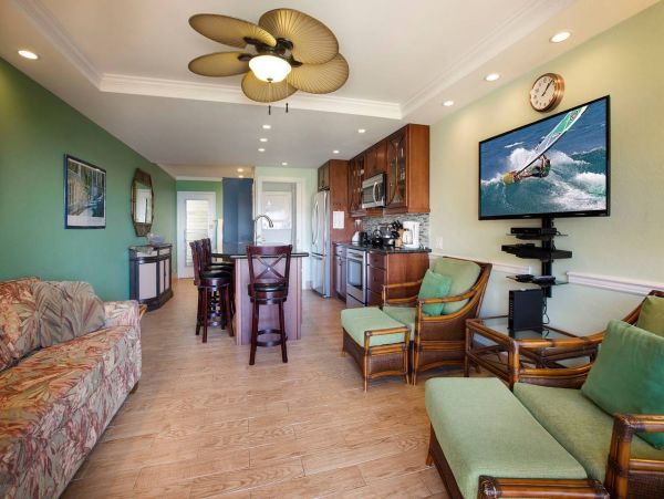 Kahana Maui Vacation Rental Oceanfront 2-Bedroom Condo Near Kapalua