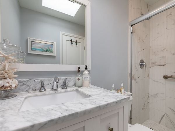 Lovely 2 Bedroom Vacation Condo in Kihei Sleeps 4