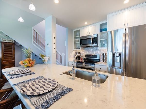 Lovely 2 Bedroom Vacation Condo in Kihei Sleeps 4