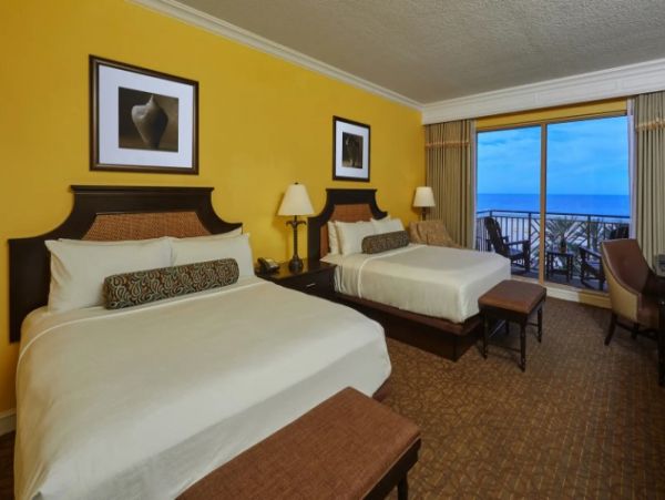 Clearwater Vacation Condo Studio Sleeps Six Guests