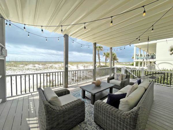 Gulf-Front Luxury Vacation Home in Pensacola Beach Sleeps 15