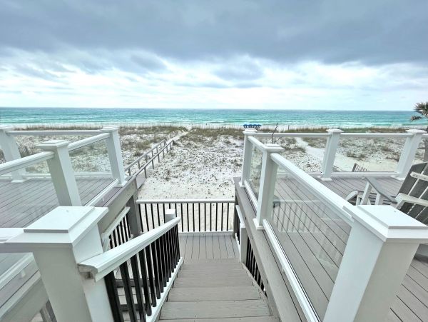 Gulf-Front Luxury Vacation Home in Pensacola Beach Sleeps 15