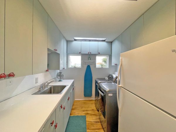 Gulf-Front Luxury Vacation Home in Pensacola Beach Sleeps 15