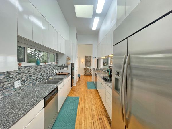 Gulf-Front Luxury Vacation Home in Pensacola Beach Sleeps 15