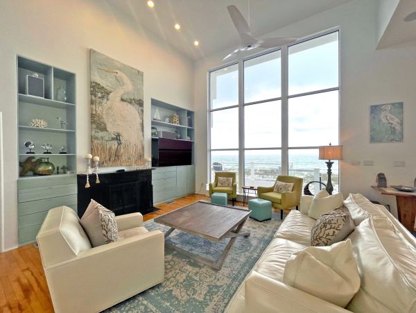 Gulf-Front Luxury Vacation Home in Pensacola Beach Sleeps 15