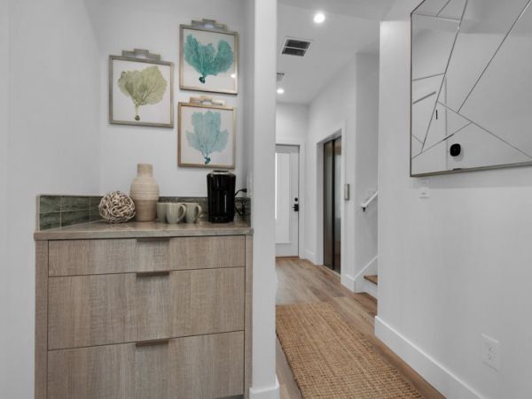 New Arrival Five Bedroom Vacation Rental Pensacola Beach