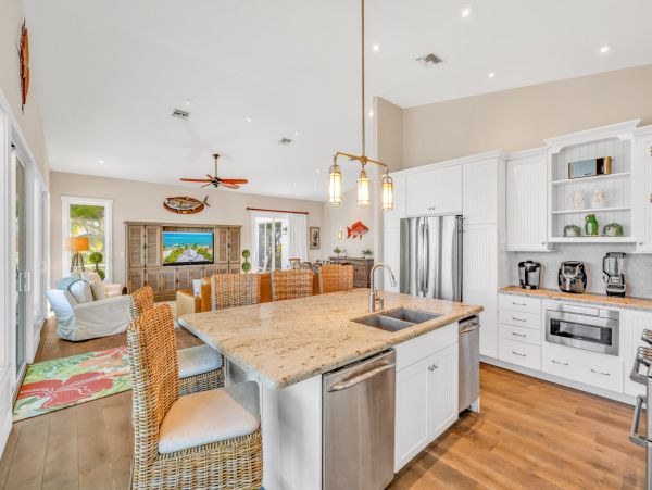 Marathon Beach Oceanfront Vacation Rental | Luxury 6-Bedroom Estate with Dock Beachfront