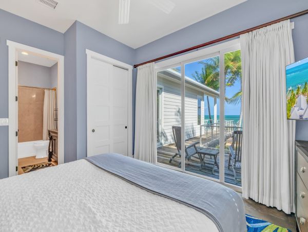 Marathon Beach Oceanfront Vacation Rental | Luxury 6-Bedroom Estate with Dock Beachfront