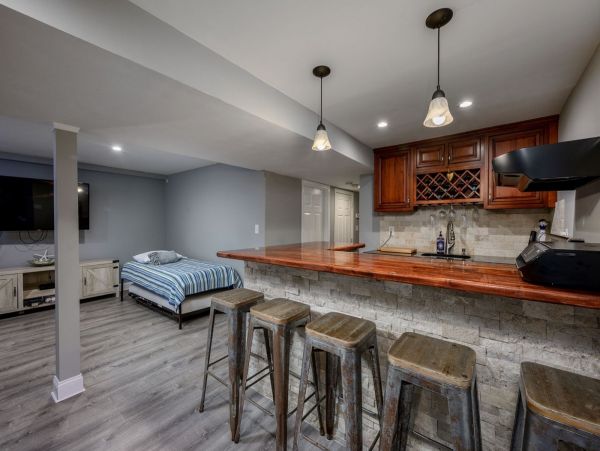 Hyannis Vacation Home Three Bedroom + Loft