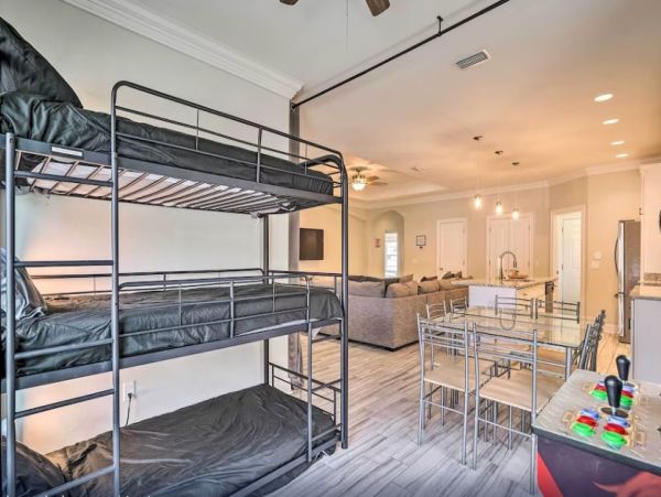 Panama City Vacation Home Three bedroom Walk to Beach