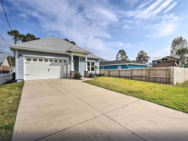Panama City Vacation Home Three bedroom Walk to Beach