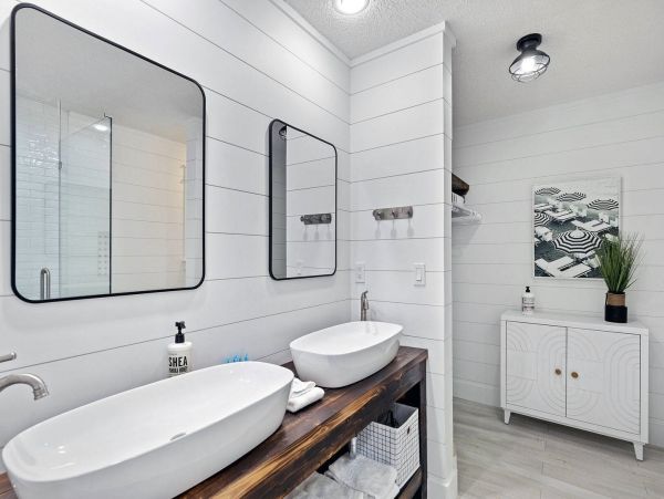 Luxury Vacation Beach Home in Santa Rosa Beach Sleeps 13