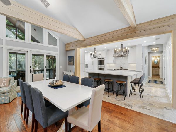 Hilton Head Four Bedroom Vacation Home with Pool Sleeps 10