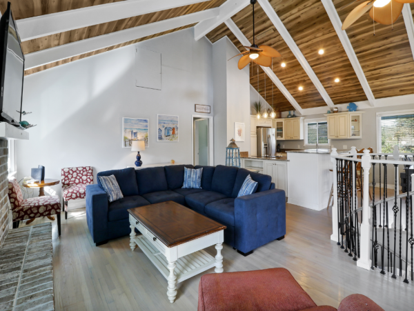 Spacious 4 Bedroom Vacation Rental in Hilton Head Sleeps 10