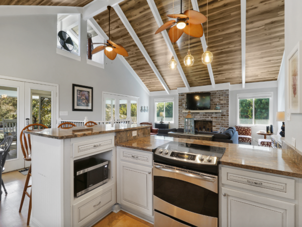 Spacious 4 Bedroom Vacation Rental in Hilton Head Sleeps 10