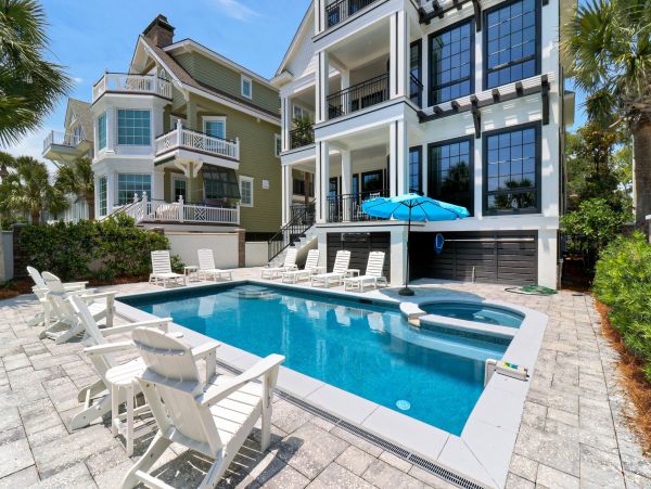 Hilton Head Eight Bedroom Beachfront Vacation Rental Home