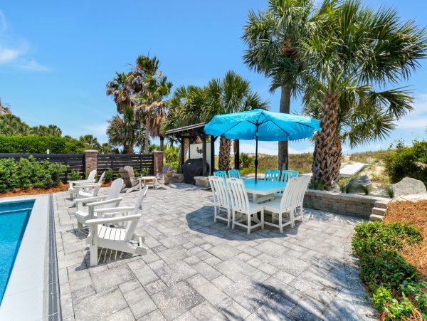 Hilton Head Eight Bedroom Beachfront Vacation Rental Home
