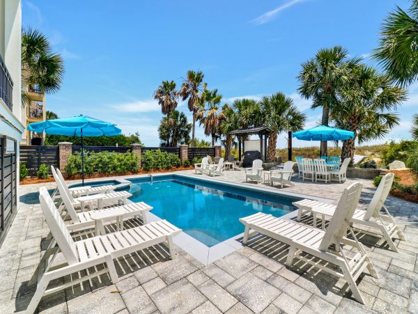 Hilton Head Eight Bedroom Beachfront Vacation Rental Home