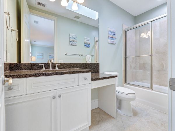Hilton Head Eight Bedroom Beachfront Vacation Rental Home