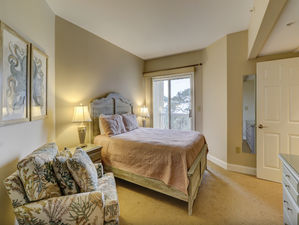 Hilton Head Oceanfront Villa with Pool & Hot Tub