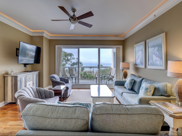 Hilton Head Oceanfront Villa with Pool & Hot Tub