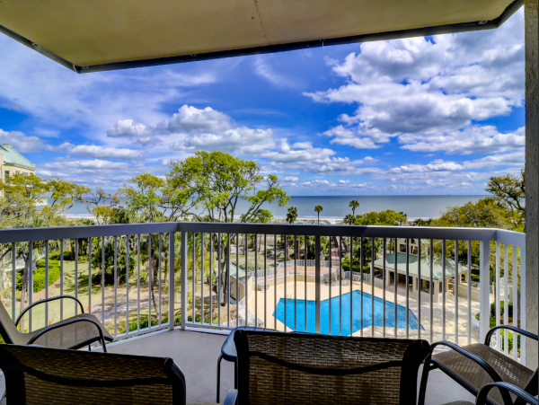Hilton Head Oceanfront Villa with Pool & Hot Tub