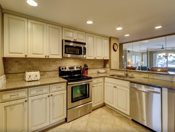 Hilton Head Oceanfront Villa with Pool & Hot Tub