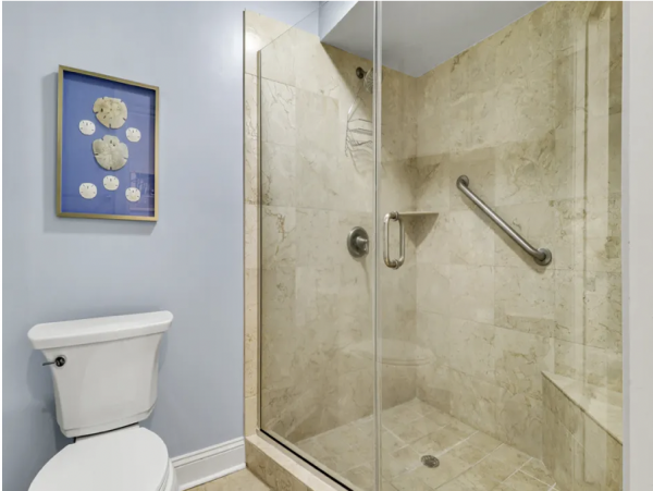 Three Bedroom Three Bathroom End Unit Ocean Views & Pool