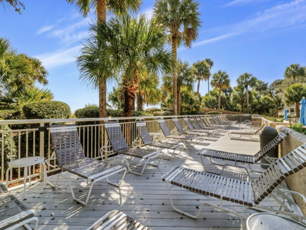 Three Bedroom Three Bathroom End Unit Ocean Views & Pool