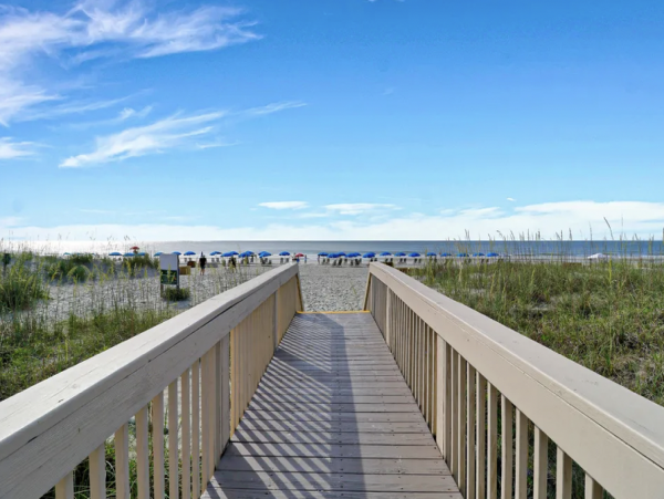 Three Bedroom Three Bathroom End Unit Ocean Views & Pool
