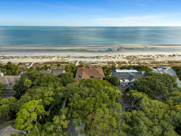 Luxury Vacation Pool Home in Hilton Head Six Bedroom